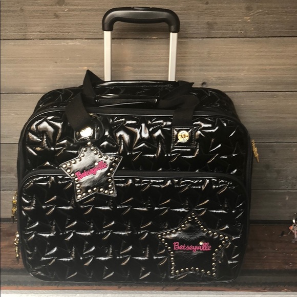 betseyville luggage